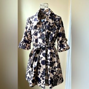 Forever Twentyone floral print 3/4 sleeve jacket.